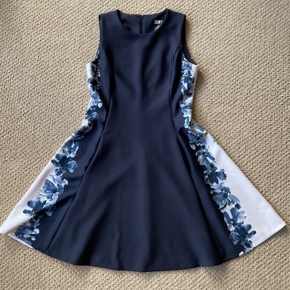 DKNY Fit and Flare Navy with Floral panels Dress withPockets Size 10